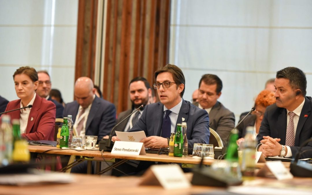 Претседателот Пендаровски во Сараево се обрати на самитот на Процесот за соработка во Југоисточна Европа