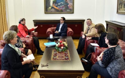 Takimi i presidentit Pendarovski me përfaqësues të Unionit të Shoqatave të Infermiereve, Teknikëve, Akushereve dhe Infermiereve në Stomatologji