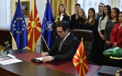President Pendarovski signs the Decree for proclamation of the Law on Ratification of North Atlantic Treaty