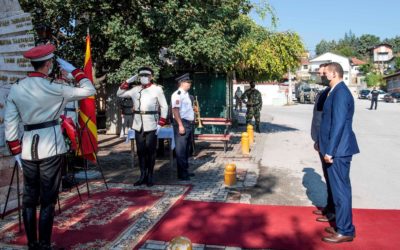 Делегација од Кабинетот на Претседателот оддаде почит на 8 армиски резервисти загинати кај Љуботенски бачила
