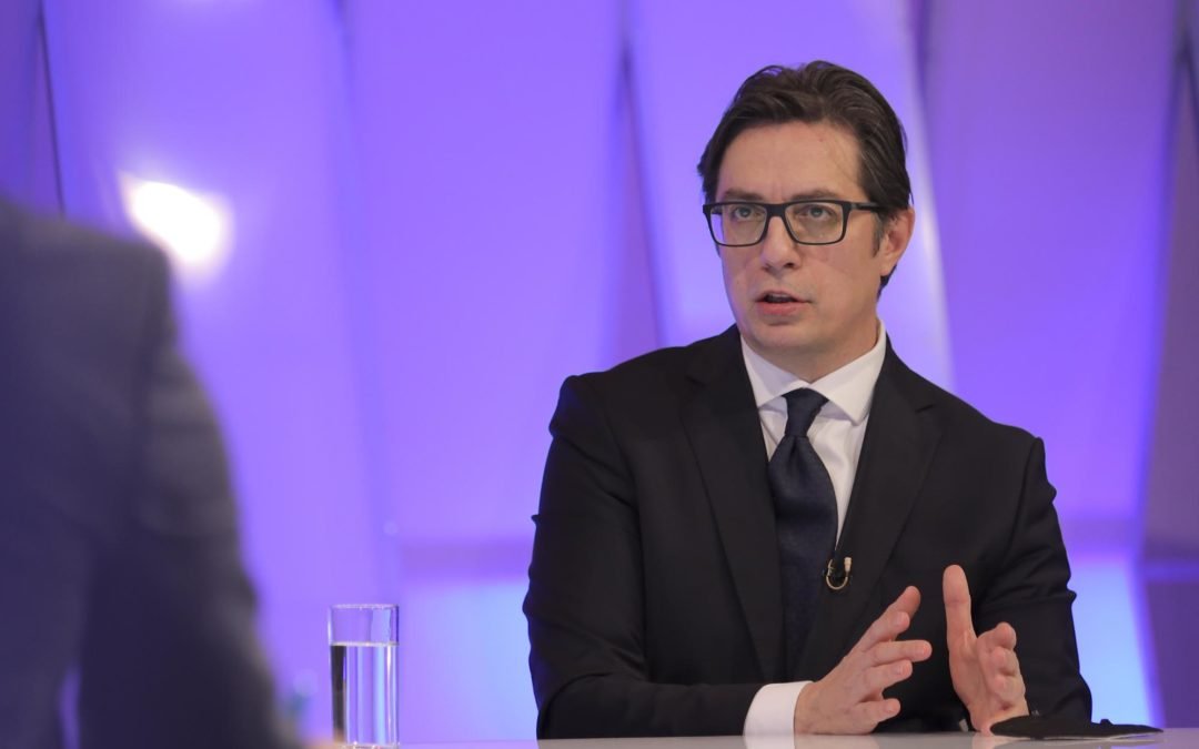 Интервју на претседателот Пендаровски за првиот програмски сервис на МТВ