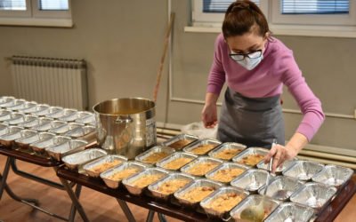President’s Wife, Gjorgievska, joins the activities of the Retweet a Meal: To be in solidarity with the citizens who need us the most!