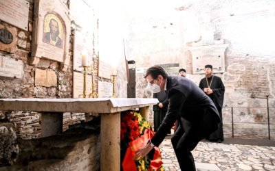 Претседателот Пендаровски положи цвеќе на гробот на Свети Кирил во базиликата „Сан Клементе“