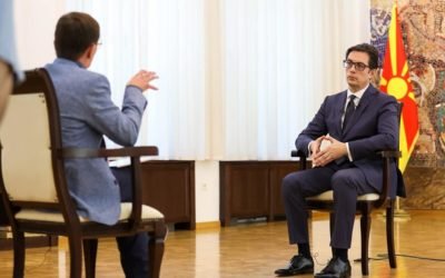 Интервју на претседателот Пендаровски за емисијата Трилинг