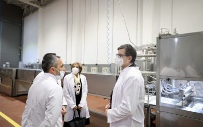 Presidenti Pendarovski për vizitë në fabrikë e “Vitaminka Trejd” në Kosovë