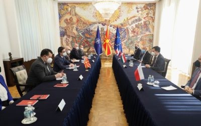 Takimi i Presidentit Pendarovski me ambasadorët e vendeve të Grupit të Vishegradit