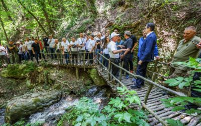 President Pendarovski visits Kamenjanski vodopadi in Bogovinje municipality