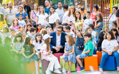 Претседателот Пендаровски на првиот училишен ден го посети ООУ „Свети Кирил и Методиј“ од Скопје