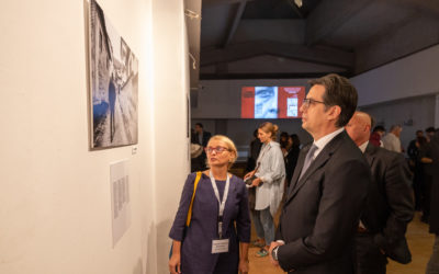 Претседателот Пендаровски се обрати на отворањето на изложбата „Сите наши солзи“