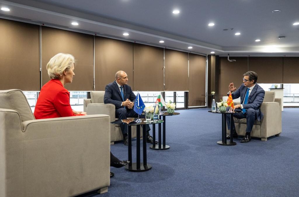 Takimi i Presidentit Pendarovski me kryetaren e Komisionit Evropian, Fon der Lejen dhe Presidentin bullgar Radev