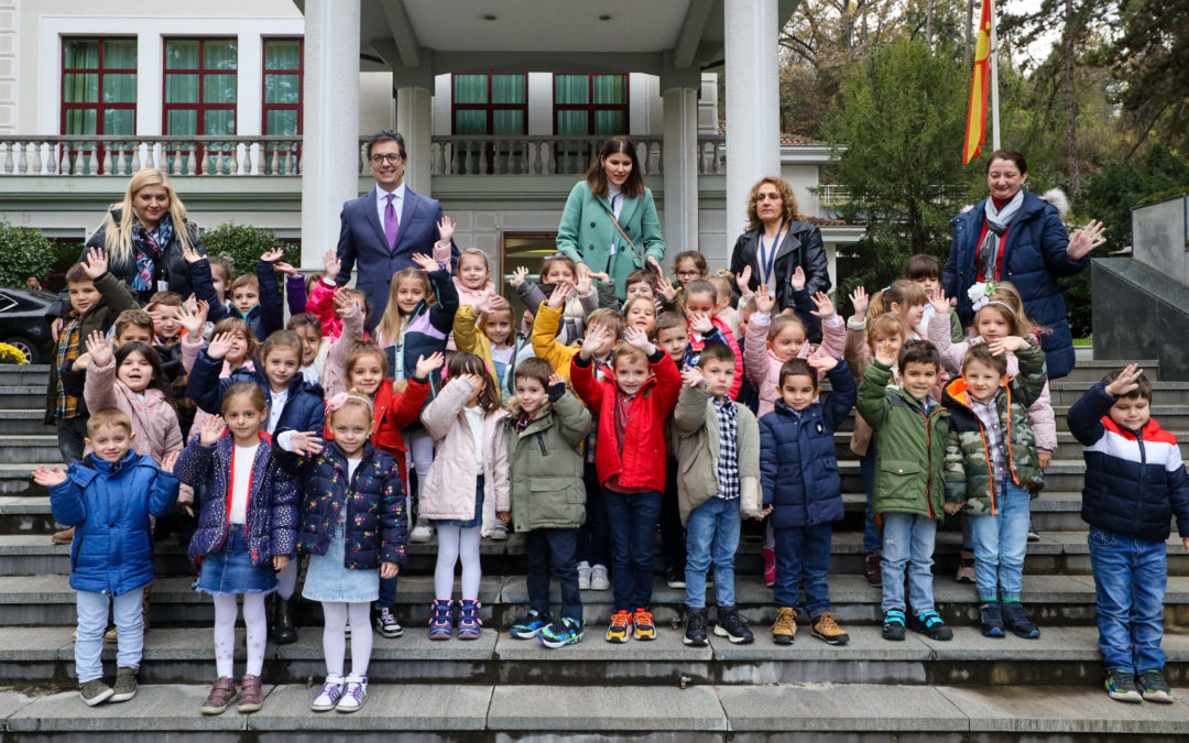 Vizita e fëmijëve të kopshtit “Majski cvet” në suazat e Kabinetit të hapur