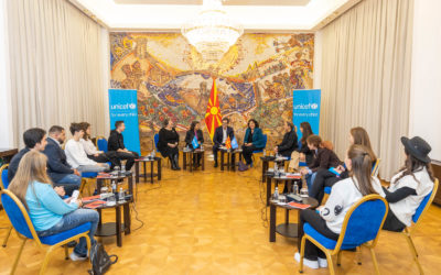 Претседателот Пендаровски и УНИЦЕФ дискутираа со млади на теми што ги засегаат