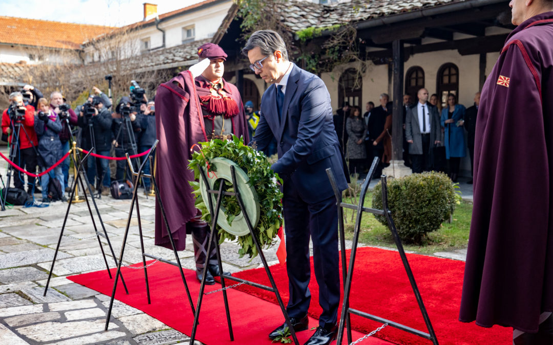 President Pendarovski lays flowers on the occasion of the 151st anniversary of the birth of Goce Delchev