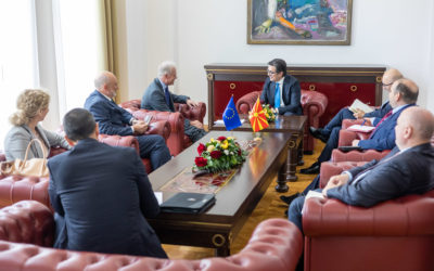 Takimi i Presidentit Pendarovski me Gert Jan Kopman, drejtorin e përgjithshëm dhe Mikela Matuela, u.d. drejtoreshën për Ballkanin Perëndimor në Drejtorinë e Përgjithshme për Fqinjësi dhe Negociata për Zgjerim të KE-së