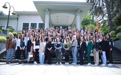 Студенти од Правниот факултет „Јустинијан Први“ – Скопје го посетија Кабинетот на Претседателот