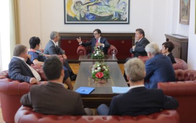 Takimi i Presidentit Pendarovski me anëtarët e Këshillit Mbikëqyrës dhe Këshillit Drejtues të grupacionit Shtaermarkishe Shparkase