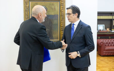 Средба на претседателот Пендаровски со амбасадорот на ЕУ Дејвид Гир