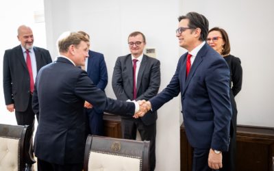 Takimi i Presidentit Pendarovski me Johan Vadeful, zëvendëskryetarin i grupit parlamentar të CDU/CSU-së dhe shef i delegacionit gjerman në Asamblenë Parlamentare të NATO-s