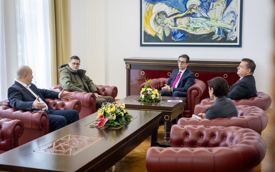 Средба на претседателот Пендаровски со претставници на Струковиот синдикат на контролори на летање