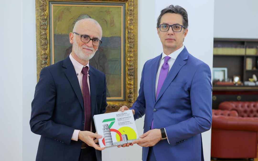 Претседателот Пендаровски го прими италијанскиот амбасадор Андреа Силвестри