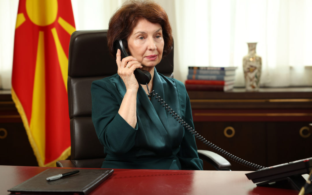 Bisedë telefonike e Presidentes Siljanovska Davkova me Presidentin serb Vuçiq