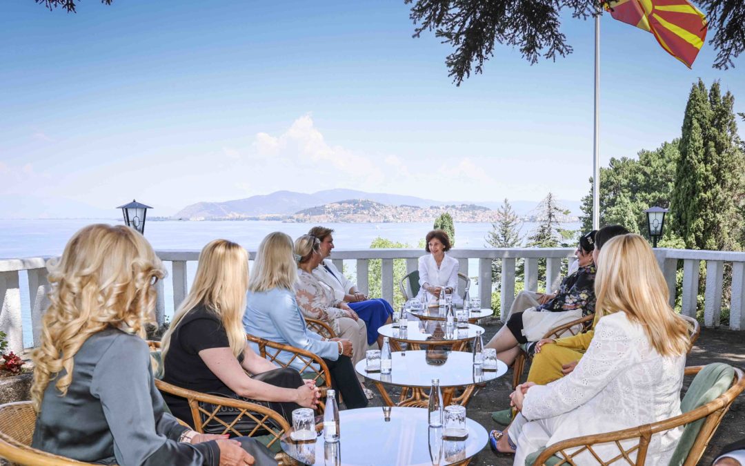 President Siljanovska Davkova receives the elected women managers for 2024