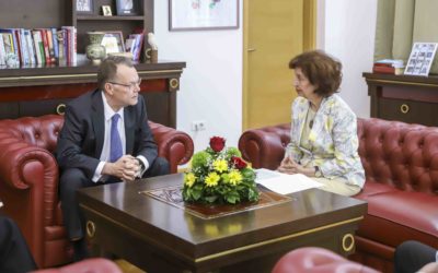 Takim lamtumire e Presidentes Siljanovska Davkova me ambasadorin holandez Dirk Jan Kop