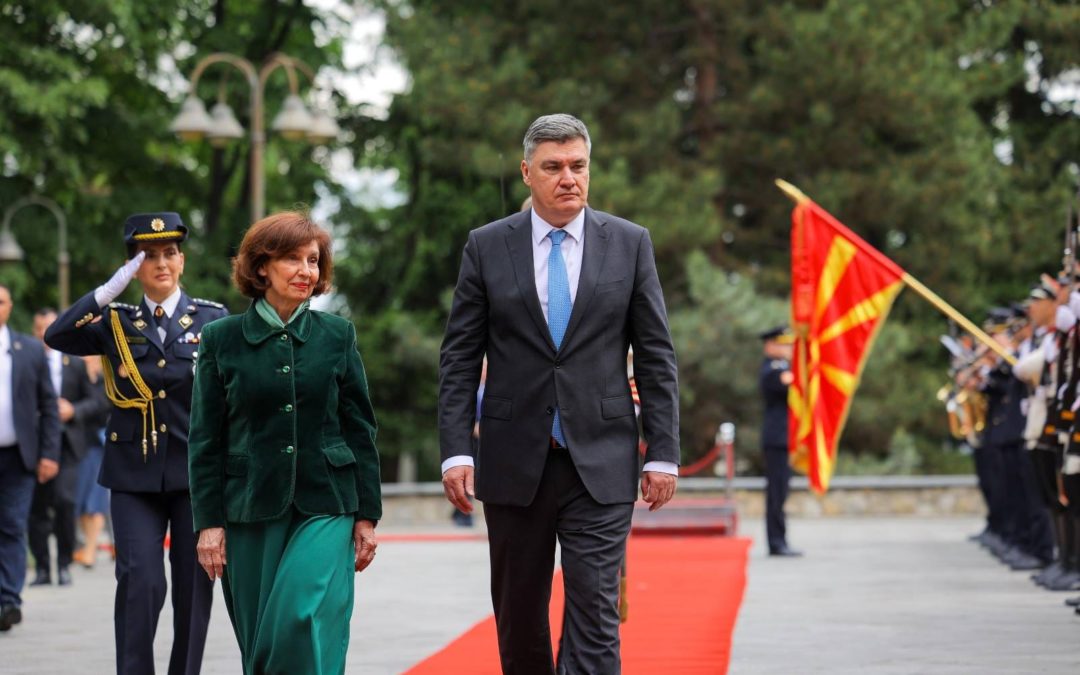 Filloi vizita zyrtare e Presidentit kroat Zoran Millanoviq