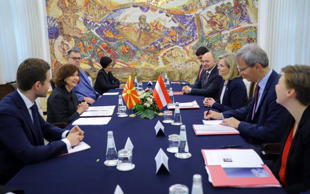 Сиљановска-Давкова ја прими Беате Мајнл-Рајсингер, министерка за европски и меѓународни работи на Република Австрија