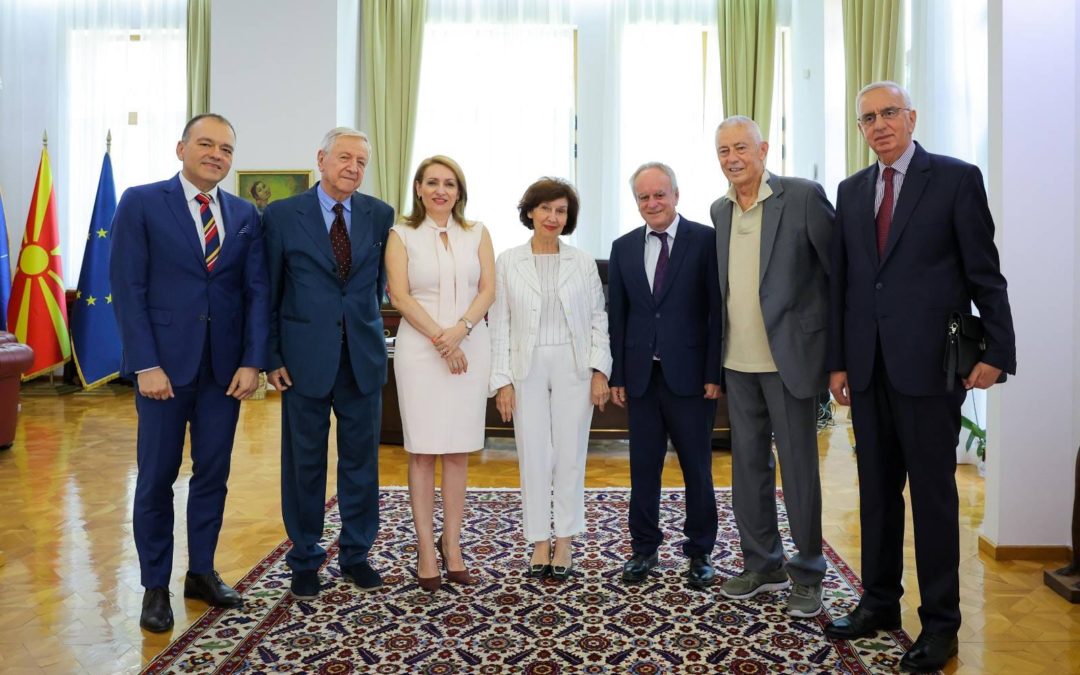 Претседателката Гордана Сиљановска-Давкова прими претставници на Советот на амбасадори