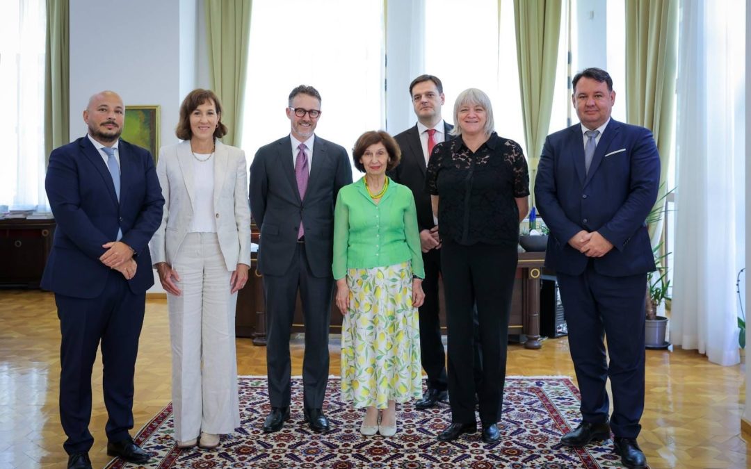 Сиљановска-Давкова прими претставници на американската невладина организација „Data Foundation“