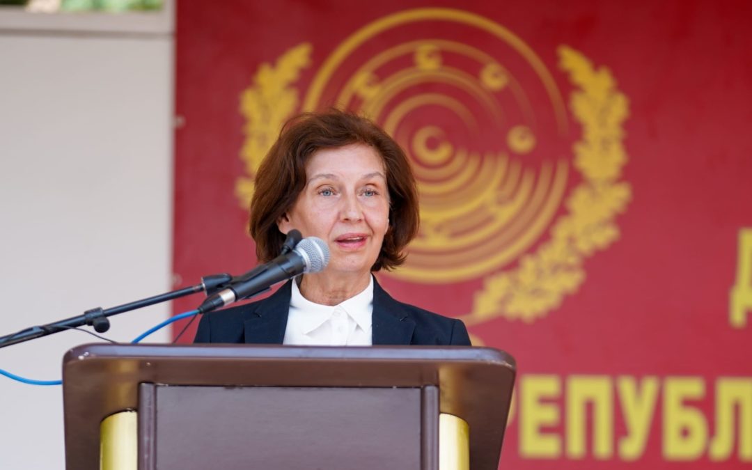 Сиљановска-Давкова: Да продолжиме да градиме силна и кредибилна Армија