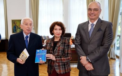 Средба на Сиљановска-Давкова со професорите Мартиновски и Конески