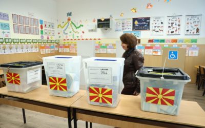 Сиљановска-Давкова гласаше на првиот круг од локалните избори 2025 година