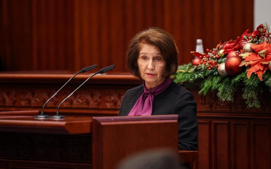 Обраќање во Собранието на претседателката Сиљановска-Давкова