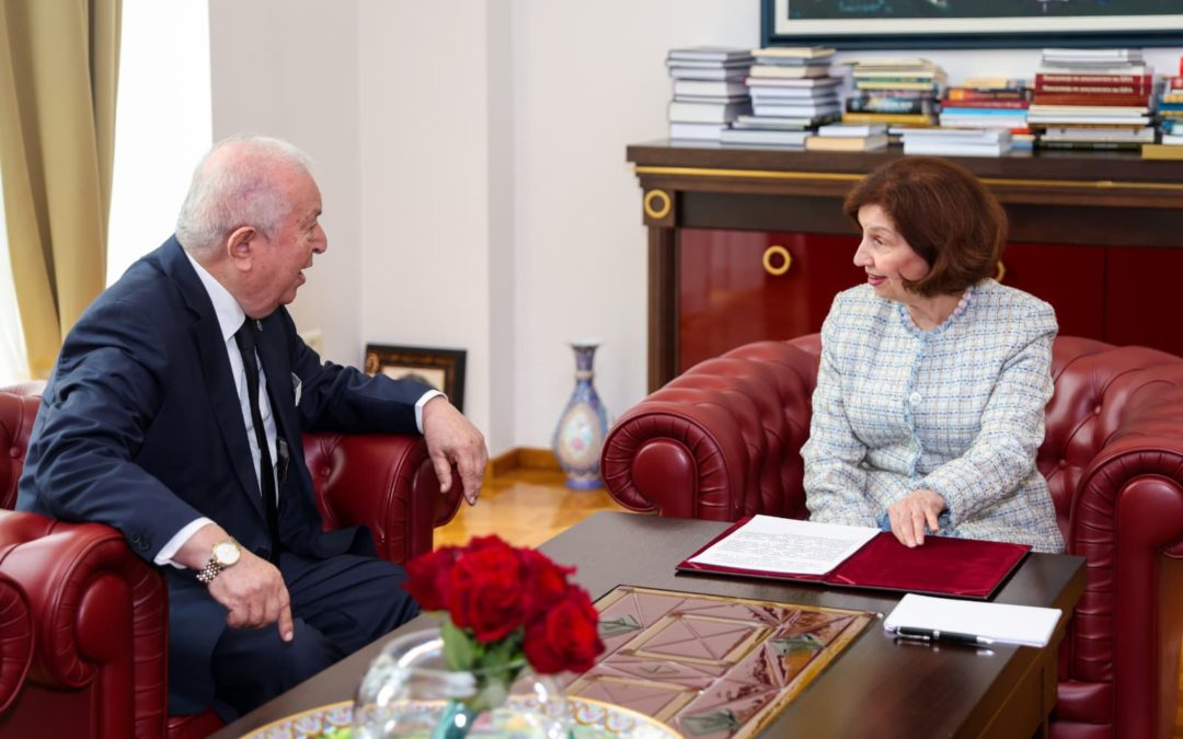 Сиљановска-Давкова на средба со претседателот на фондацијата „Мармара“, Акан Сувер