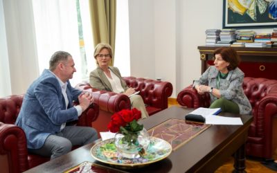 Сиљановска-Давкова прими претставници на Државниот завод за ревизија