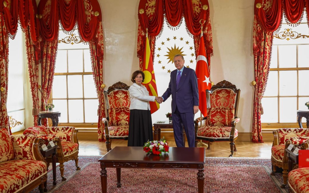 Сиљановска-Давкова оствари средба со турскиот претседател Ердоган