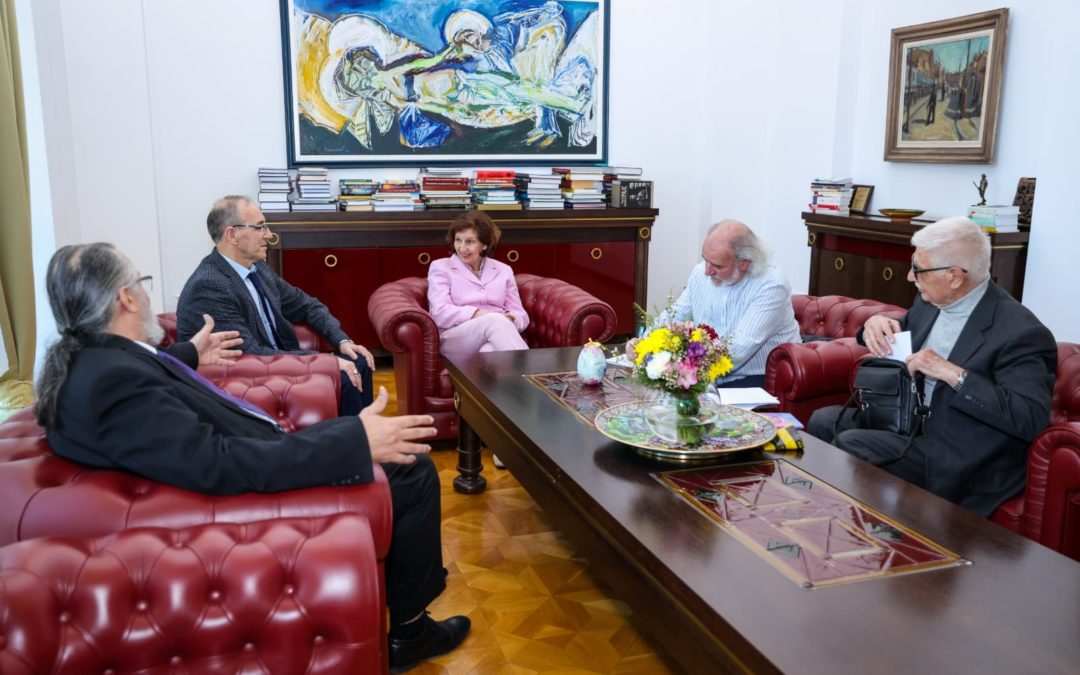 Сиљановска-Давкова прими претставници на Иницијативниот одбор за именување на големата концертна сала во Македонската филхармонија со името „Маестро Ванчо Чавдарски“