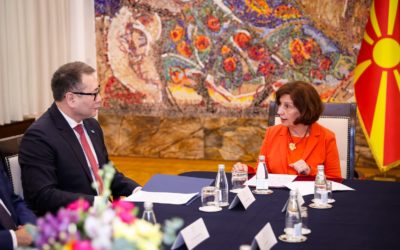 Средба на Сиљановска-Давкова со казахстанскиот министер за трговија и интеграции, Арман Шакалиев