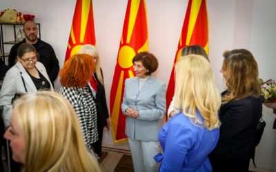 Сиљановска-Давкова на отворањето на Народната канцеларија: Ова е почеток на поотворена и подиректна комуникација со граѓаните