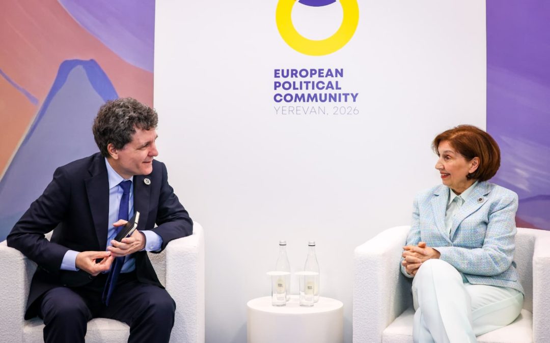 Siljanovska-Davkova meets with Romanian President Nicusor Dan