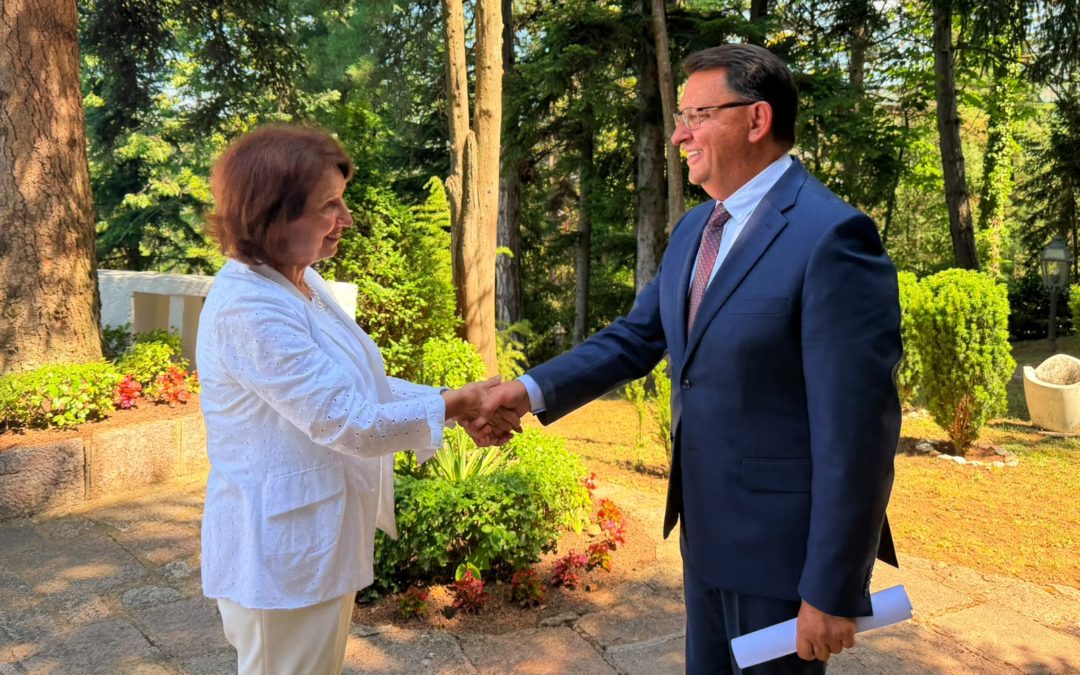 Средба на Сиљановска-Давкова со гувернерот на Народната банка, Трајко Славески