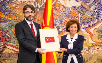 Претседателката Сиљановска-Давкова ги прими акредитивните писма на новоименуваниот амбасадор на Република Турција, Алпер Акташ